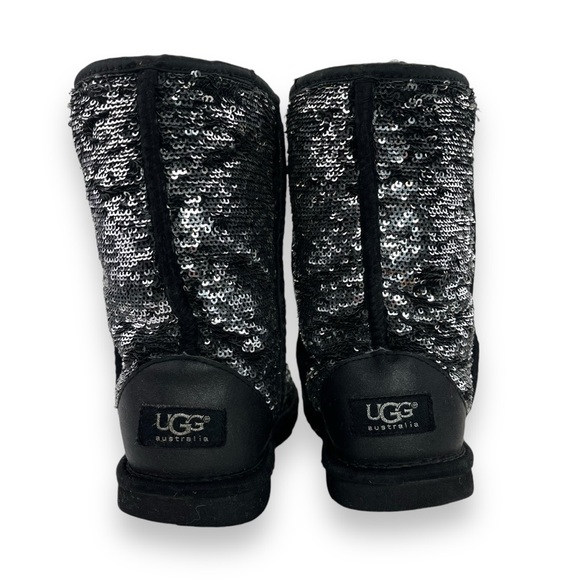 UGG Classic Short Sequin Silver & Black Wool Lined Casual Cozy Fall Boot 6 - Picture 8 of 12